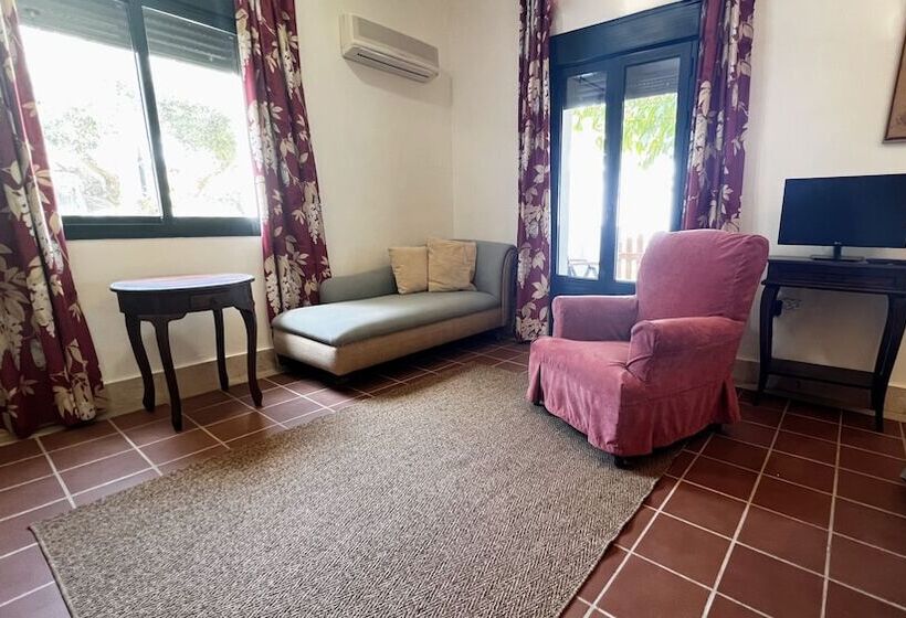 Полулюкс, Sindhura