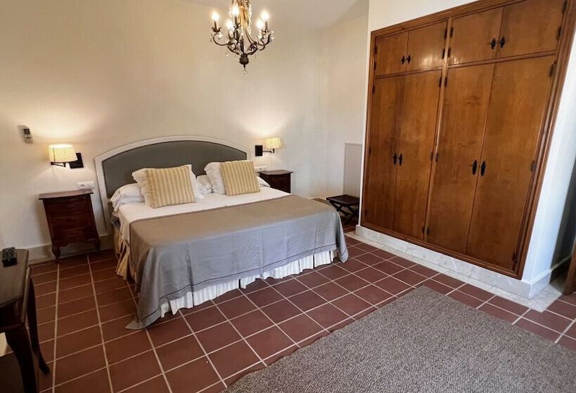 Полулюкс, Sindhura