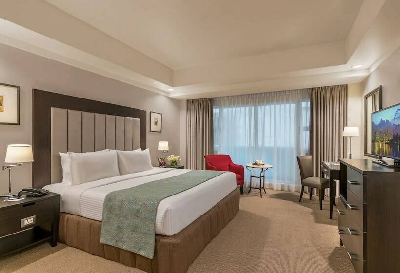 استودیو اجرایی, Somerset Millennium Makati