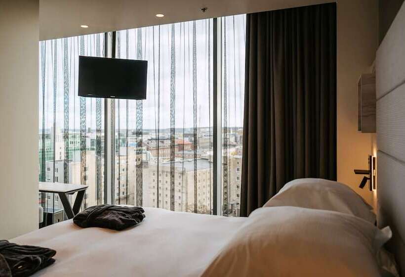 سوییت, Tallink City