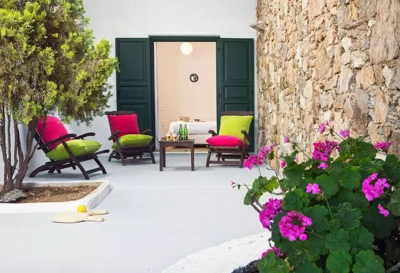 اتاق کلاسیک سه تخته, Tharroe Of Mykonos Boutique