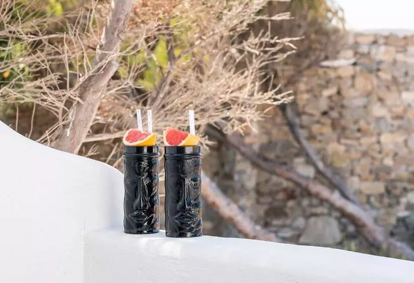 اتاق کلاسیک سه تخته, Tharroe Of Mykonos Boutique