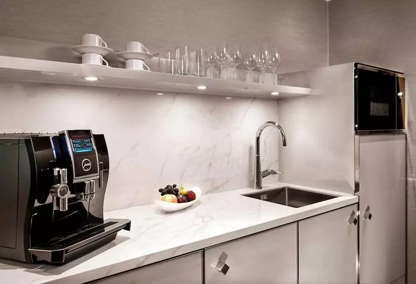 Club Suite, The Ritzcarlton, Berlin
