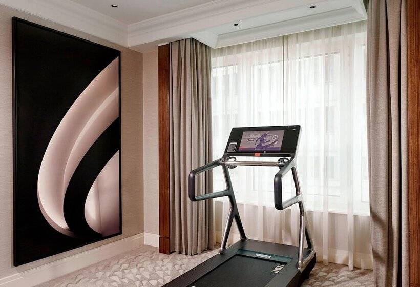 سوئیت کلاب, The Ritzcarlton, Berlin