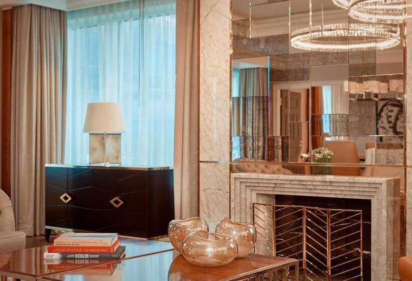 سوئیت کلاب, The Ritzcarlton, Berlin