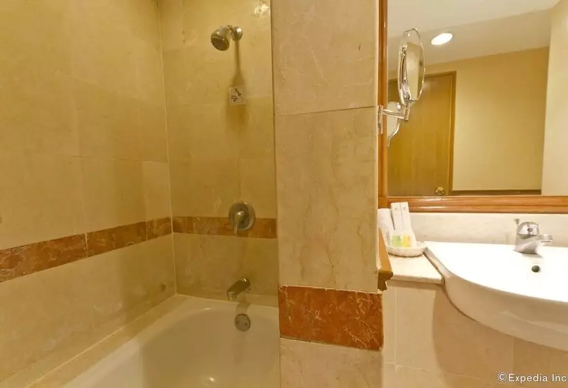 デラックスルーム, Waterfront Cebu City Hotel & Casino