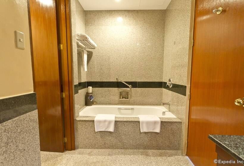 스위트, Waterfront Cebu City Hotel & Casino