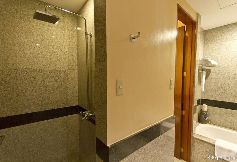 سوییت, Waterfront Cebu City Hotel & Casino