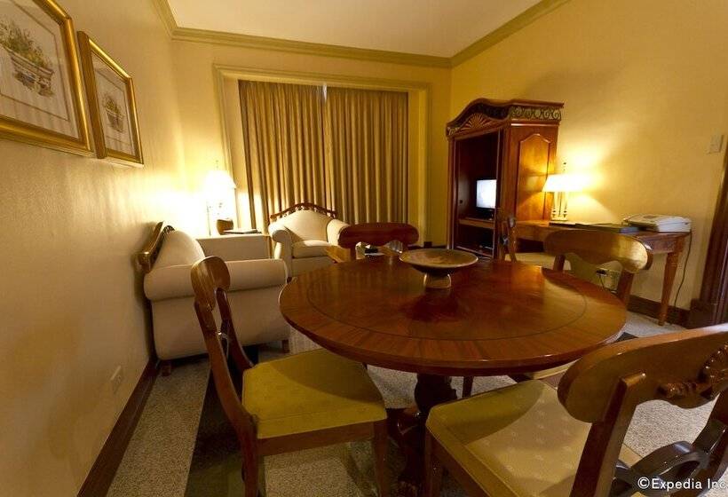 스위트, Waterfront Cebu City Hotel & Casino