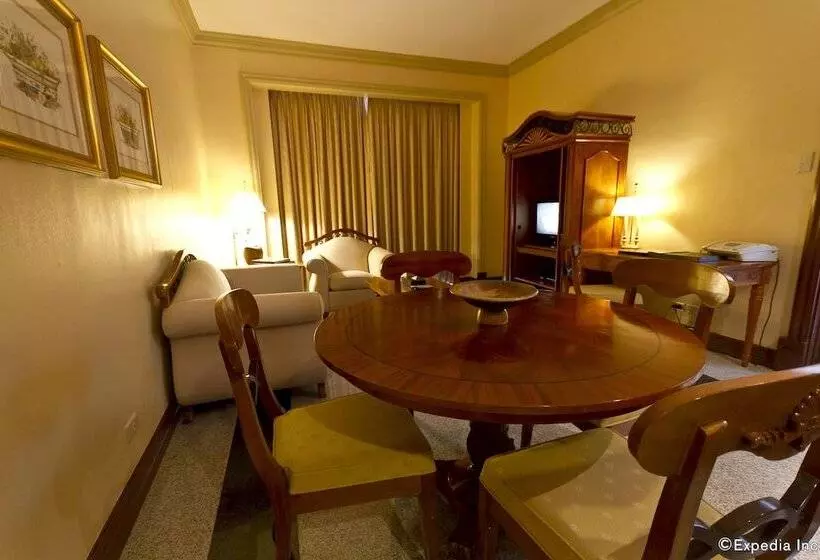 スイート, Waterfront Cebu City Hotel & Casino