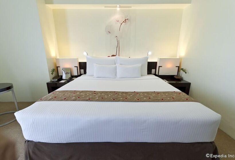 سوییت اجرایی, Waterfront Cebu City Hotel & Casino