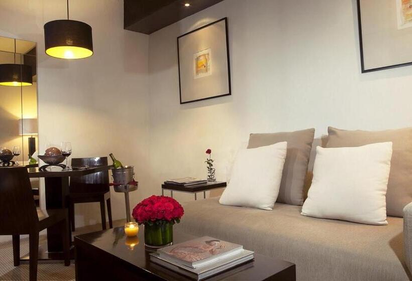 سوییت جونیور, Waterfront Cebu City Hotel & Casino