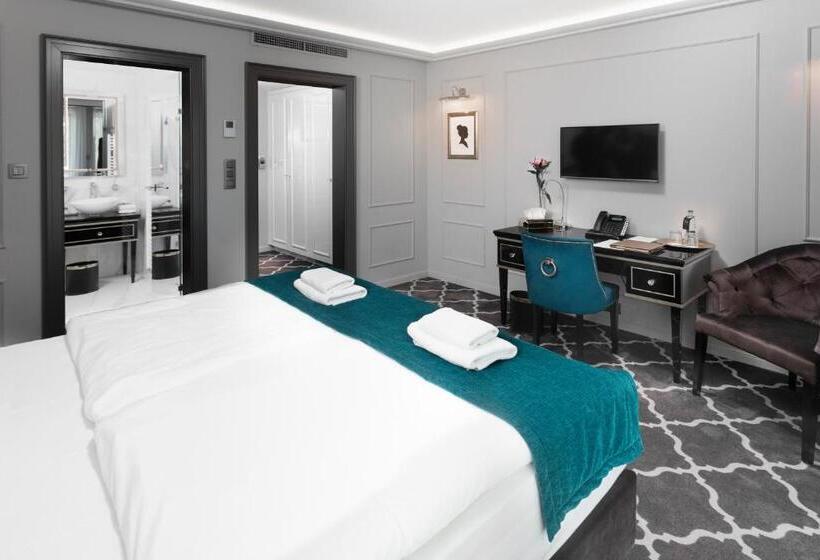 带露台的高档房间, Zlaty Klucik   Golden Key With Luxury Spa