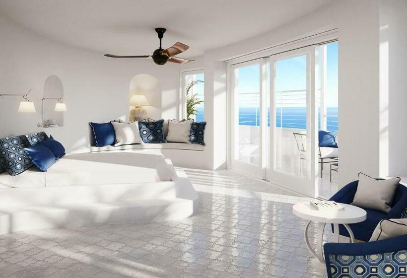 جناح مزود بحمام سباحة, Furore Grand