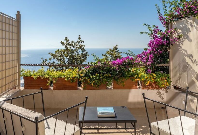 جناح جونيور, Furore Grand