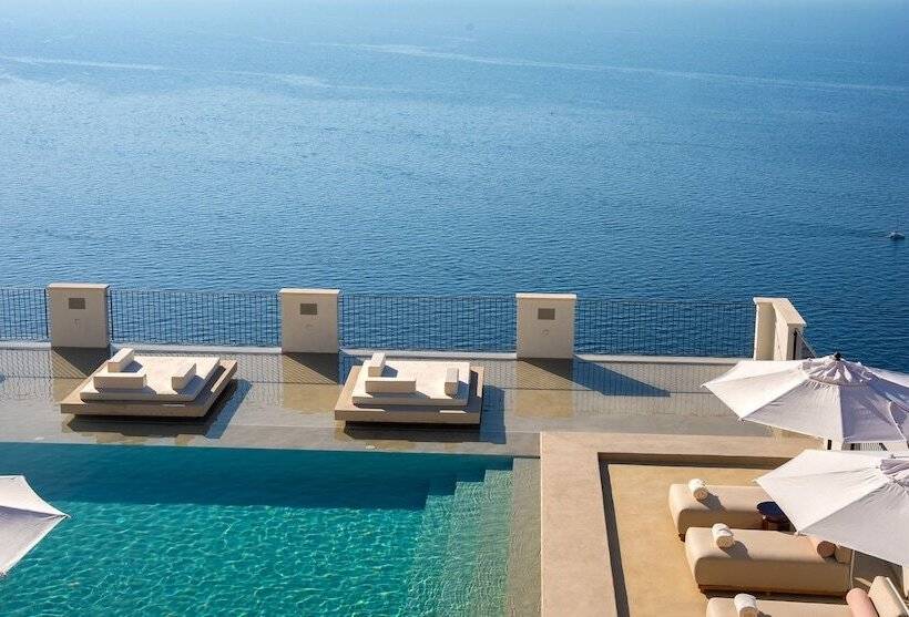 سوییت با استخر, Furore Grand
