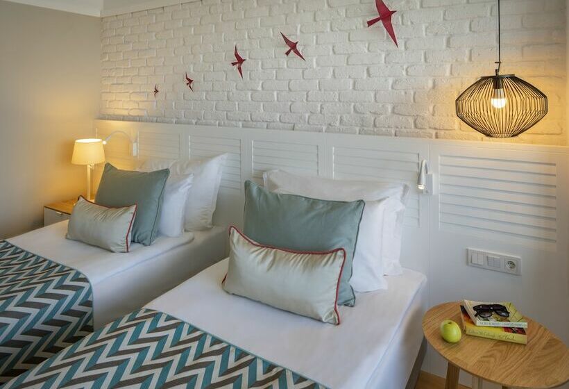 サイドシービュースーペリアールーム, Akra Kemer