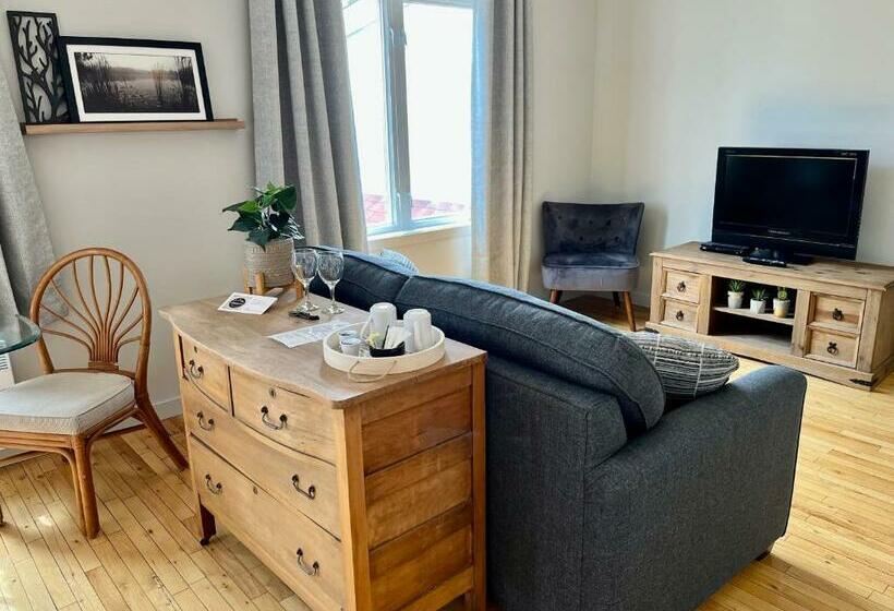 标准间带阳台, Auberge L Intermède Du Lac