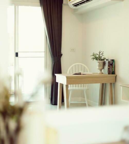 غرفة كلاسيكية سرير كينج, The Eight