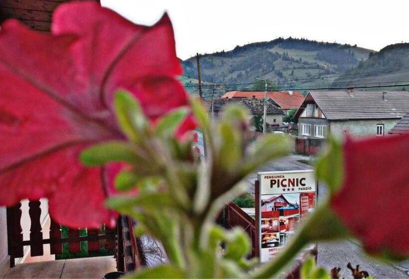 バルコニー付きスタンダードトリプルルーム, Picnic Panzio