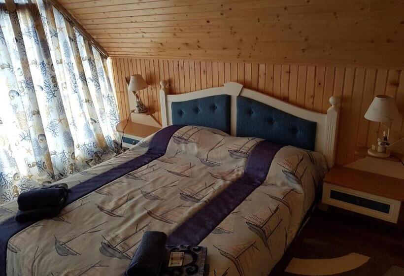Номер Deluxe, панівецька садиба
