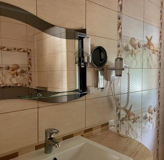 ３ベッドルームハウス, панівецька садиба