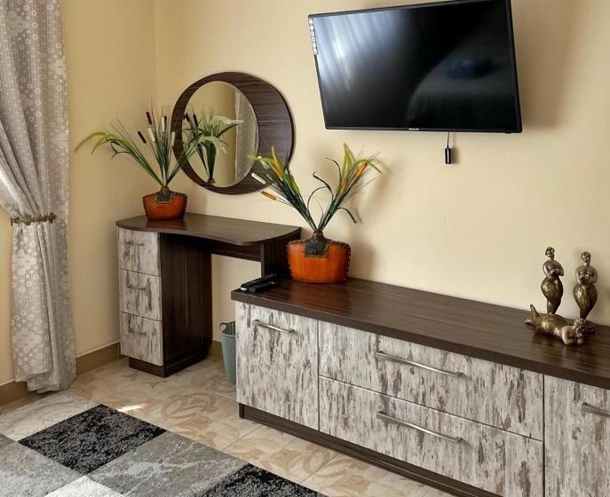 ３ベッドルームハウス, панівецька садиба