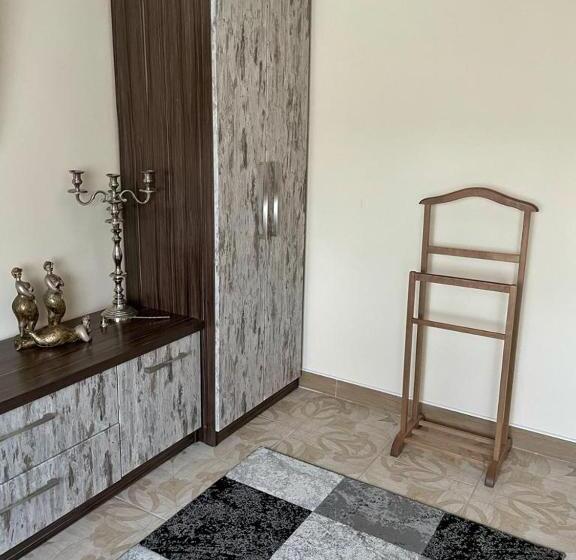 ３ベッドルームハウス, панівецька садиба