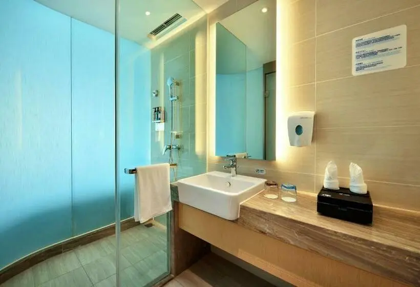 キングサイズベッドのスタンダードルーム, Holiday Inn Express Chengdu Tianhe, An Ihg