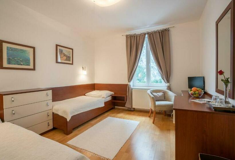 标准房带园景, Kúria Beckov Penzión