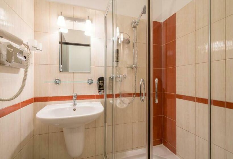 标准房带园景, Kúria Beckov Penzión