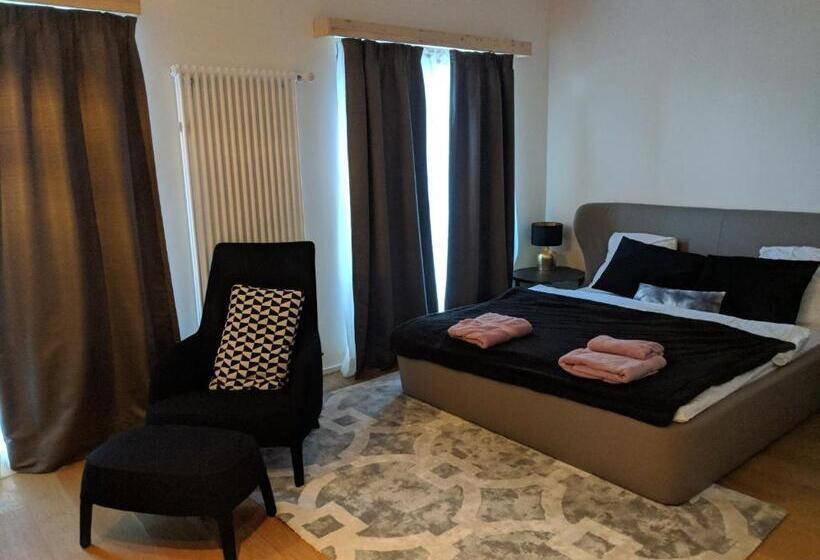 חדר דחוקס עם מיטת קינג, Lakeview Bei Interlaken