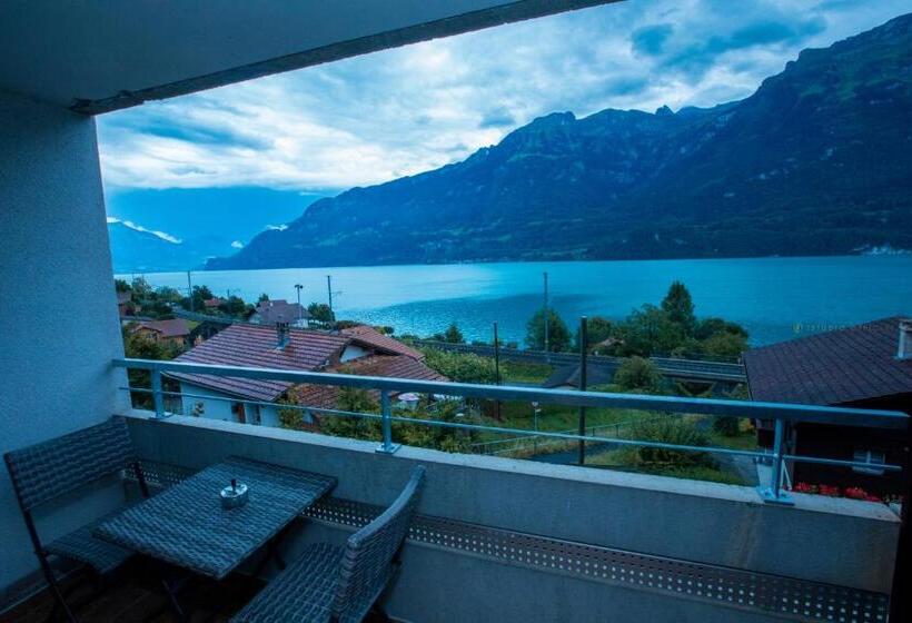 Standard studio with lake view, Lakeview Bei Interlaken