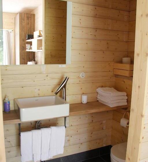 إستوديو سوبيريور, Lindeborgs Eco Retreat