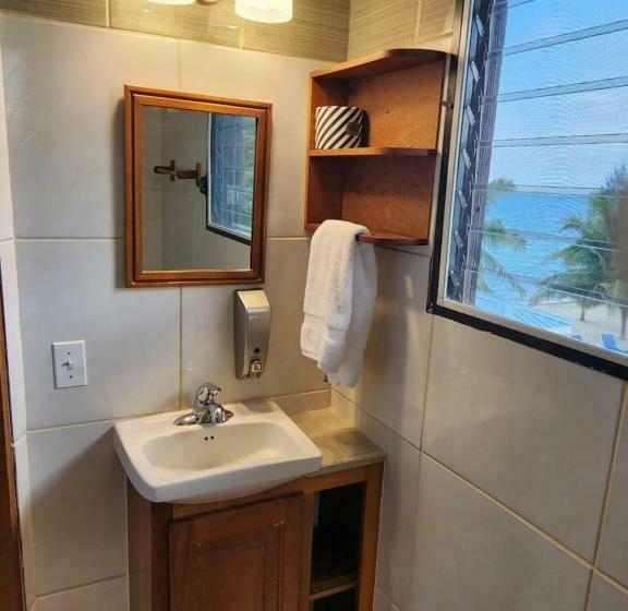 آپارتمان 3 خوابه با چشمانداز دریا, Maya Beach