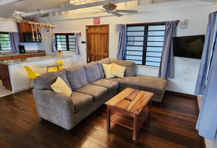 سوئیت با تخت بزرگ, Maya Beach