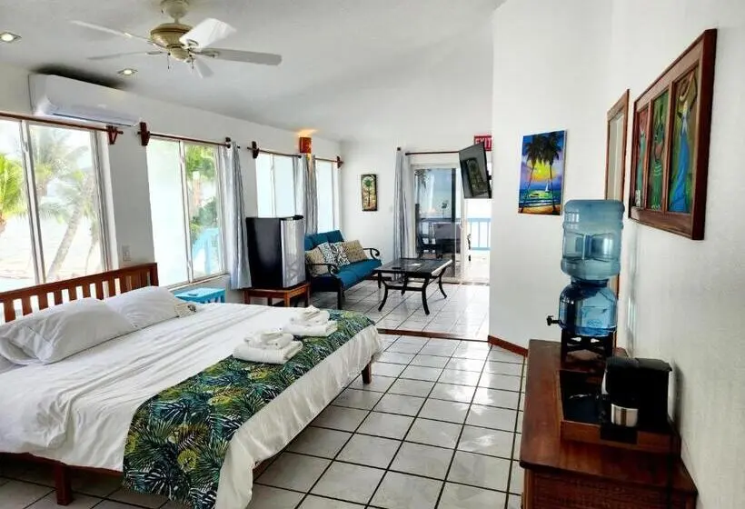 اتاق لوکس خانوادگی, Maya Beach