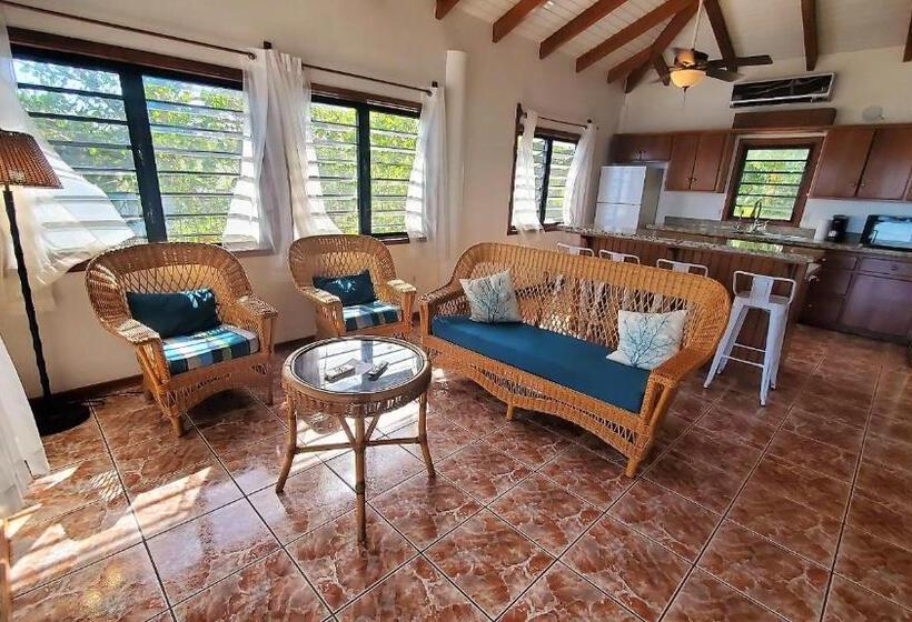 آپارتمان 2 خوابه با چشمانداز دریا, Maya Beach