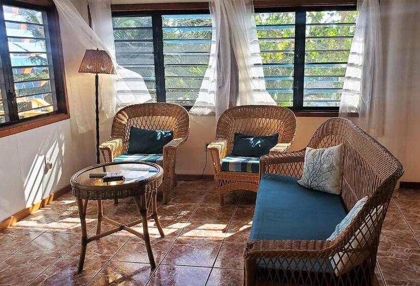 آپارتمان 2 خوابه با چشم‌انداز دریا, Maya Beach