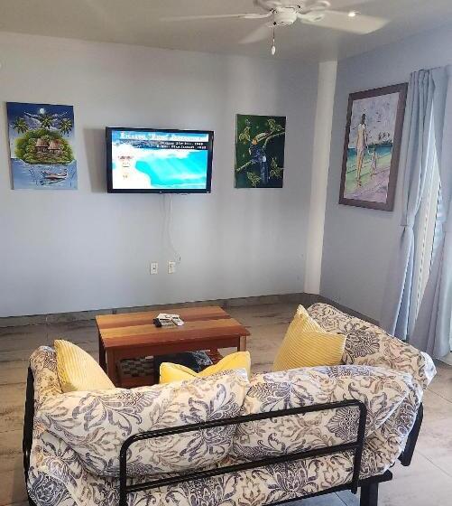 سوئیت با تخت بزرگ, Maya Beach