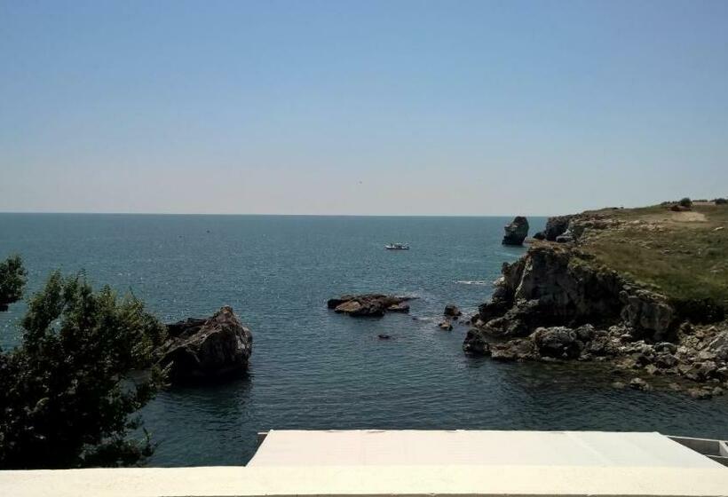 غرفة قياسية مطلّة علي البحر مزوَّدة بشُرفة, Tyulenovo