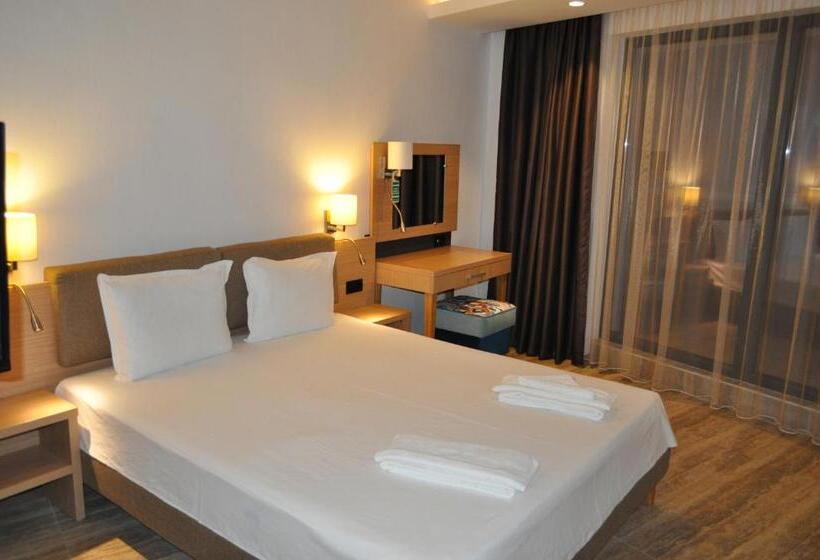 海景标准间带阳台, Tyulenovo