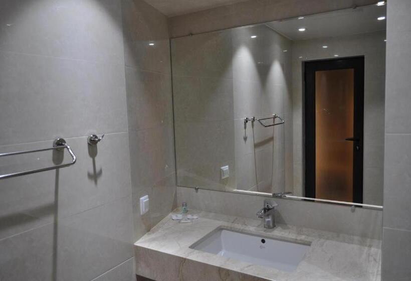 海景标准间带阳台, Tyulenovo