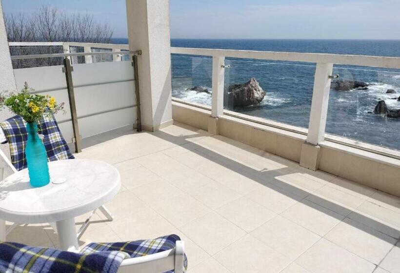 غرفة قياسية مطلّة علي البحر مزوَّدة بشُرفة, Tyulenovo