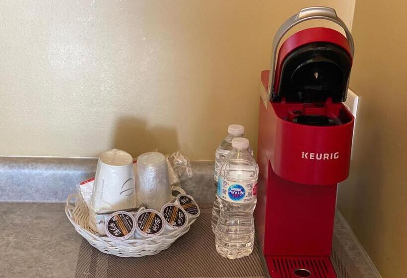 غرفة قياسية, Noble Motel