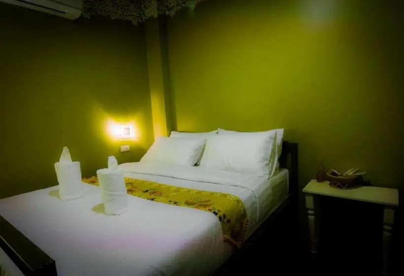 اتاق استاندارد با سرویس بهداشتی مشترک, Oh Dee Hostel