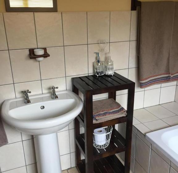 ファミリールーム, Grace Country Retreat