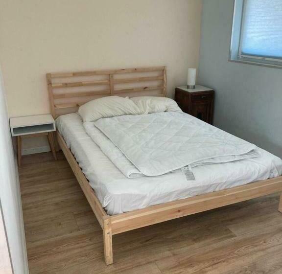 带1个卧室的带阳台的公寓, The Bee   Trekkershuts & Apartment