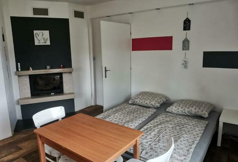 شقة غرفة واحدة مطلة على الحديقة, Vilaeva Adršpach Broumovsko