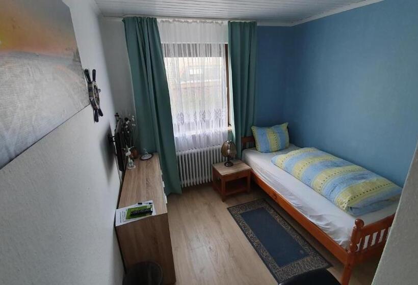 标准单人间, Pension Velber